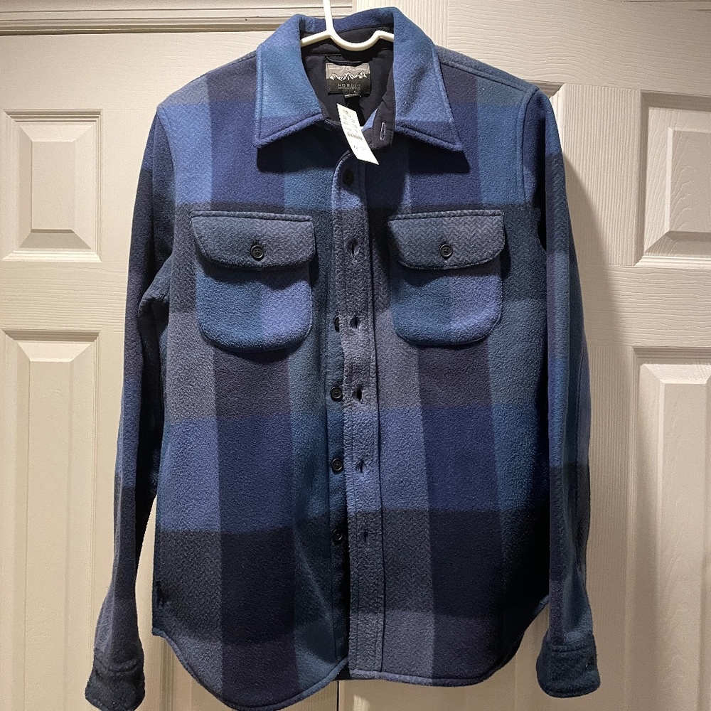 J. Crew Nordic recycled microfleece shirt-jacket in print - Size Small -…
